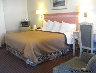 Hotel Seasons & Bourne