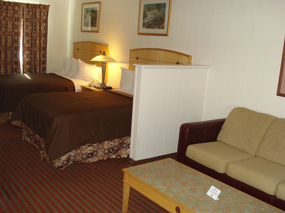 Hotel Seasons & Bourne